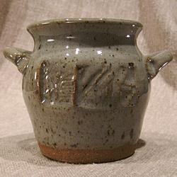 gray_planter_jar.jpg