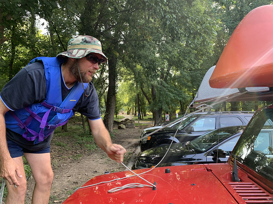 untying kayaks at Castlewood State Park